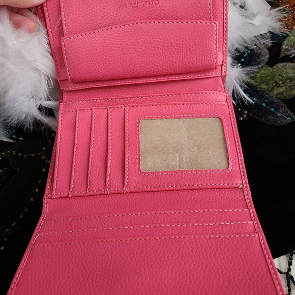 EUC Salvatore Ferragamo Trifold Wallet - Picture 8 of 9